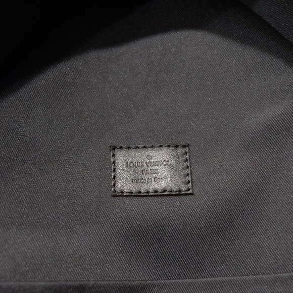 *SOLD* Louis Vuitton Monogram Shadow Racer Slingbag *Authentic* - Picture 12 of 16